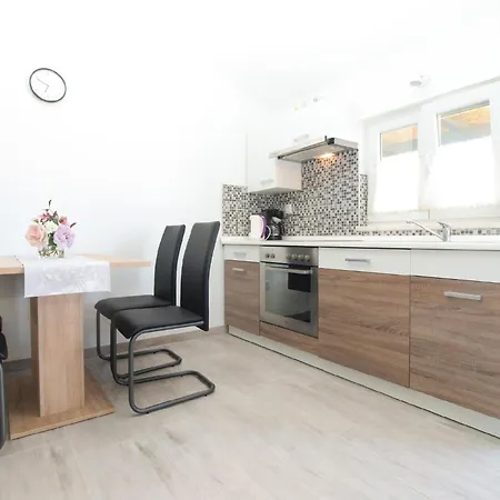 Fuer 3 Personen Ca 40 Qm In Pula, Istrien Istrische Riviera * Pula
