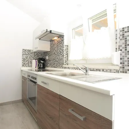 Holiday home Fuer 3 Personen Ca 40 Qm In Pula, Istrien Istrische Riviera