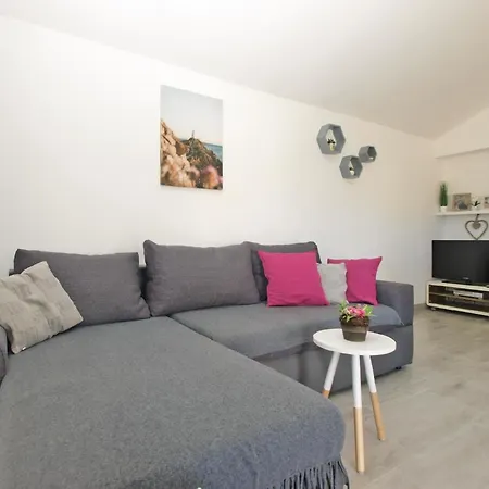 Fuer 3 Personen Ca 40 Qm In Pula, Istrien Istrische Riviera *