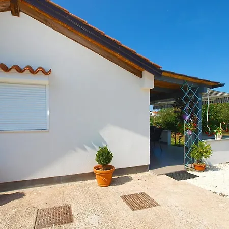 Holiday home Fuer 3 Personen Ca 40 Qm In Pula, Istrien Istrische Riviera *