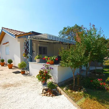 Fuer 3 Personen Ca 40 Qm In Pula, Istrien Istrische Riviera Holiday home *
